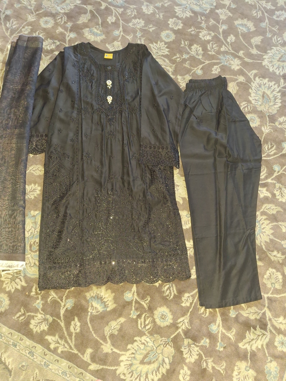 ✨ Stunning 3-Piece Black Embroidered Suit / Kurta Set ✨
